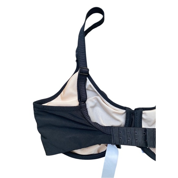 Chantelle Lace Underwire Bra - Black and Gray - Picture 7 of 10